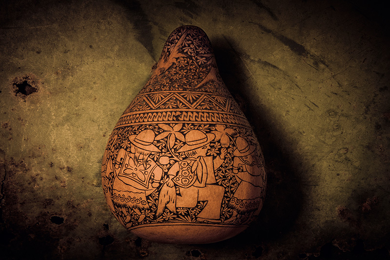 Peru Gourd: Pickers